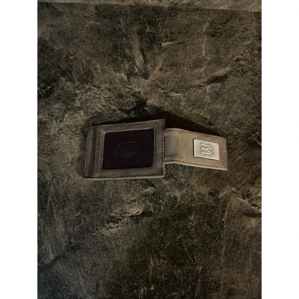 New York Yankees Leather Front Pocket Wallet